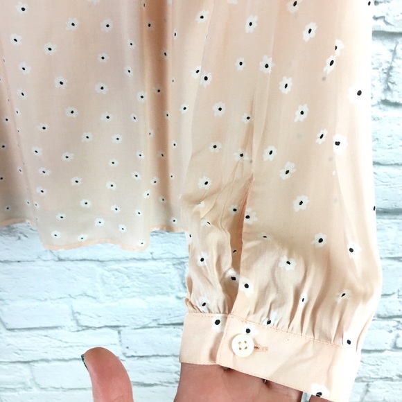 LOFT Pink Floral Long Sleeve Button Blouse Size L - Picture 4 of 4